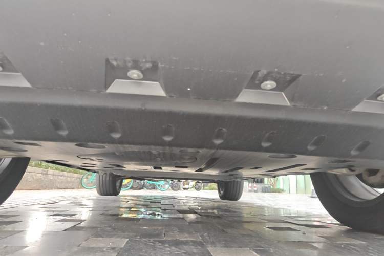 Used Formula Leopard Titanium 7 2025 Model 190 km Four-Wheel Drive Ultra Edition Chassis Front