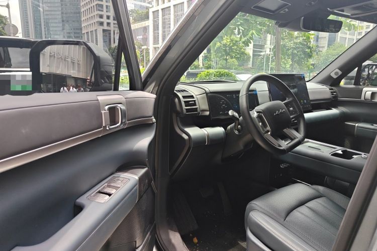 Used Formula Leopard Titanium 7 2025 Model 190 km Four-Wheel Drive Ultra Edition Driver Seat