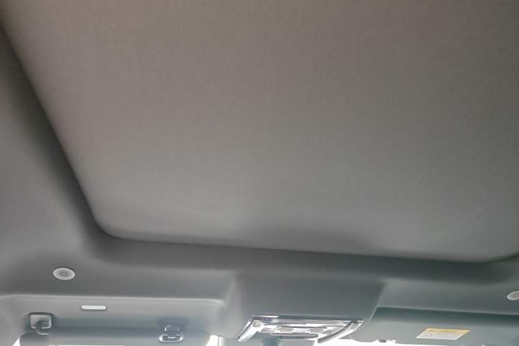 Used Formula Leopard Titanium 7 2025 Model 190 km Four-Wheel Drive Ultra Edition Headliner