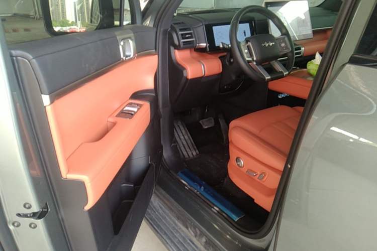 Used Formula Leopard Titanium 7 2025 Model 190 km Four-Wheel Drive Ultra Edition Driver Seat