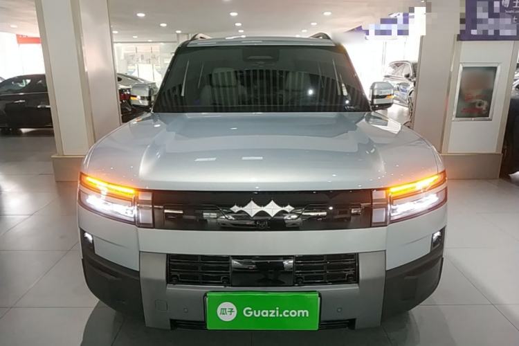 Used Formula Leopard Titanium 7 2025 Model 200 km Two-Wheel Drive Max Edition Front