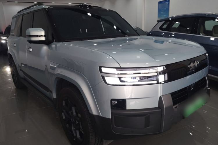 Used Formula Leopard Titanium 7 2025 Model 190 km Four-Wheel Drive Ultra Edition Front Right 45 Deg