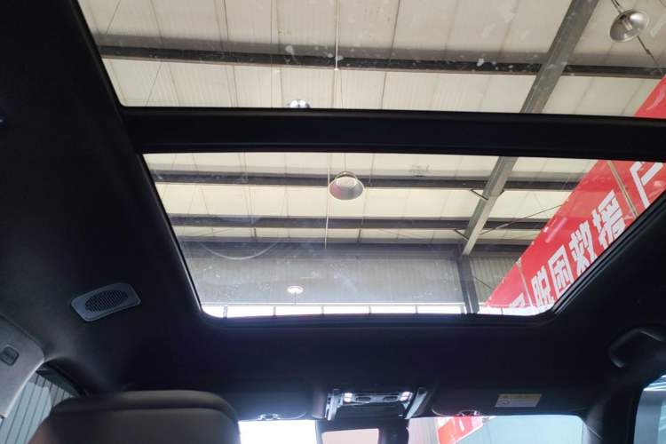 Used Formula Leopard Titanium 7 2025 Model 190 km Four-Wheel Drive Ultra Edition Headliner