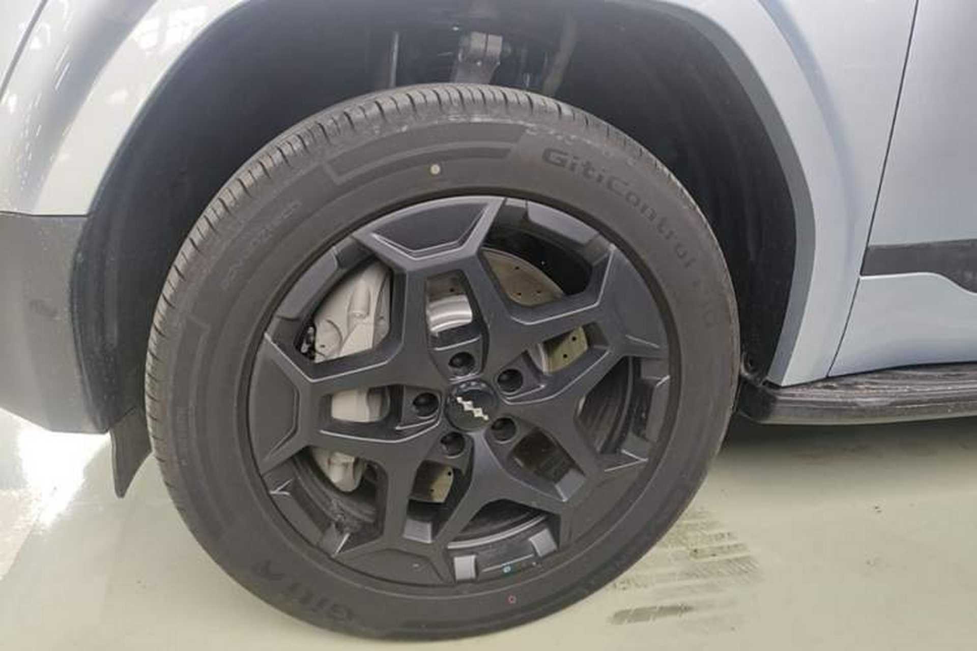 Used Formula Leopard Titanium 7 2025 Model 190 km Four-Wheel Drive Ultra Edition Left Front Wheel Hub