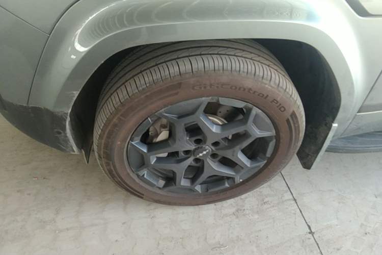 Used Formula Leopard Titanium 7 2025 Model 190 km Four-Wheel Drive Ultra Edition Left Front Wheel Hub