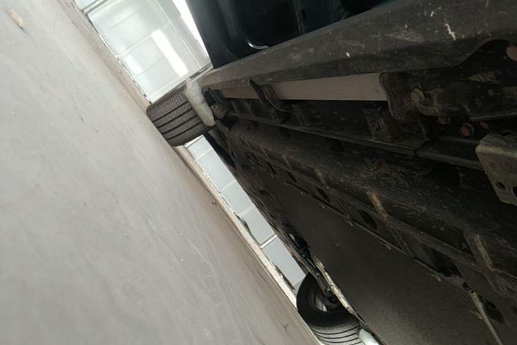 Used Formula Leopard Titanium 7 2025 Model 190 km Four-Wheel Drive Ultra Edition Left Side Sill