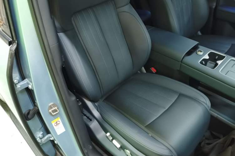 Used Formula Leopard Titanium 7 2025 Model 190 km Four-Wheel Drive Ultra Edition Right Front Seat