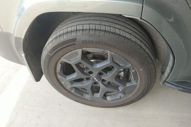 Used Formula Leopard Titanium 7 2025 Model 190 km Four-Wheel Drive Ultra Edition Right Rear Wheel Hub