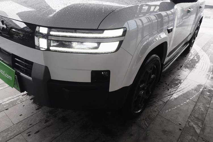 Used Formula Leopard Titanium 7 2025 Model 190 km Four-Wheel Drive Ultra Edition Left Front Headlight