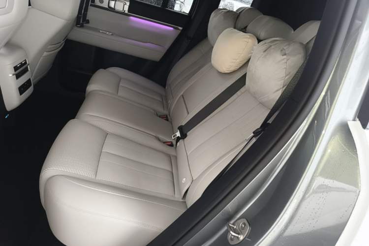Used Formula Leopard Titanium 7 2025 Model 190 km Four-Wheel Drive Ultra Edition Left Rear Seat