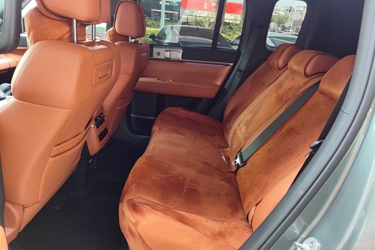 Used Formula Leopard Titanium 7 2025 Model 200 km Two-Wheel Drive Max Edition Left Rear Seat
