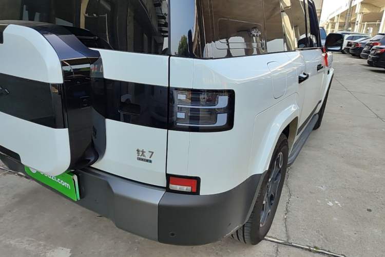 Used Formula Leopard Titanium 7 2025 Model 200 km Two-Wheel Drive Max Edition Right Rear Taillight