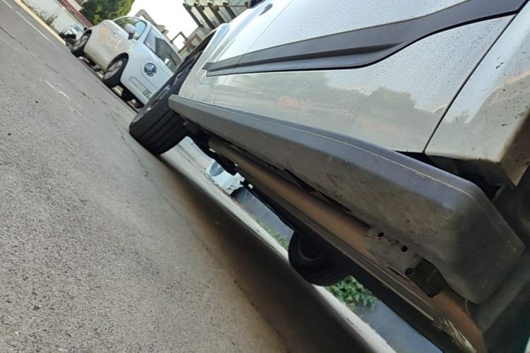 Used Formula Leopard Titanium 7 2025 Model 200 km Two-Wheel Drive Max Edition Right Side Sill