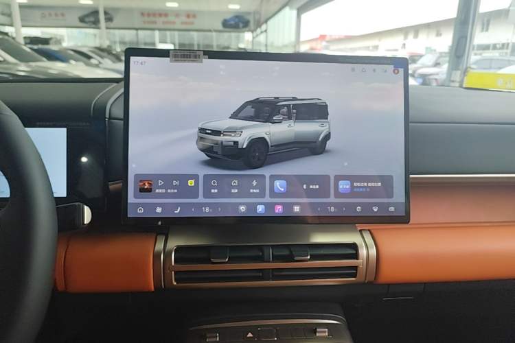 Used Formula Leopard Titanium 7 2026 Model EV 675KM Rear-Drive Flash-Charging Edition Audio And AC Panel
