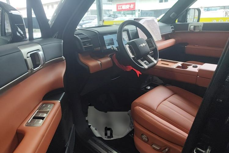 Used Formula Leopard Titanium 7 2026 Model EV 675KM Rear-Drive Flash-Charging Edition Driver Seat
