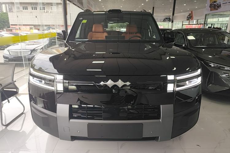 Used Formula Leopard Titanium 7 2026 Model EV 675KM Rear-Drive Flash-Charging Edition Front