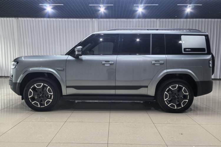 Used Formula Leopard Titanium 7 2026 Model EV 675KM Rear-Drive Flash-Charging Edition Exterior 7