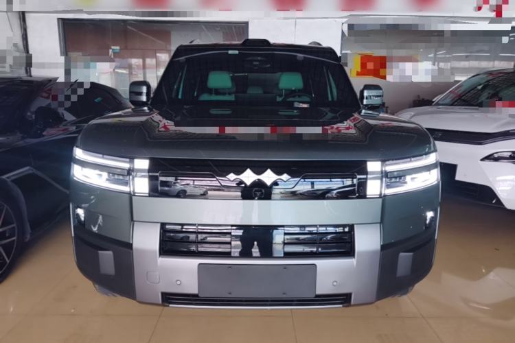 Used Formula Leopard Titanium 7 2026 Model EV 675KM Rear-Drive Flash-Charging Edition Front
