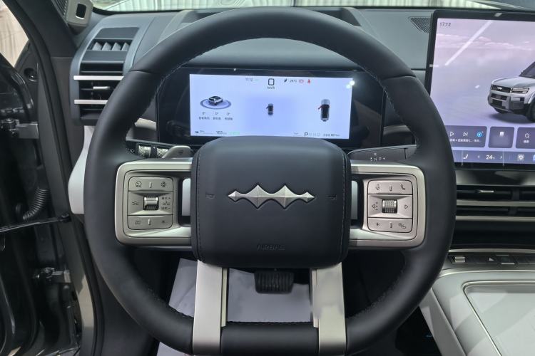 Used Formula Leopard Titanium 7 2026 Model EV 675KM Rear-Drive Flash-Charging Edition Gear Lever
