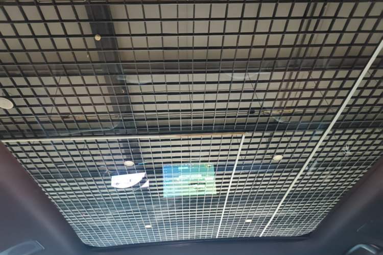 Used Formula Leopard Titanium 7 2026 Model EV 675KM Rear-Drive Flash-Charging Edition Headliner