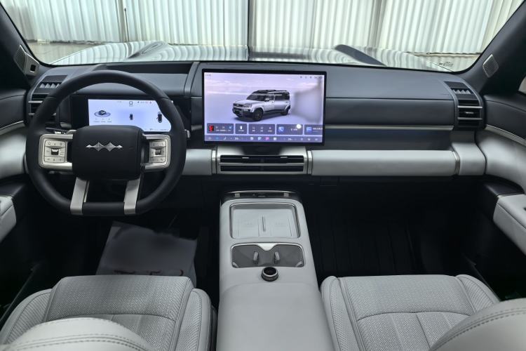 Used Formula Leopard Titanium 7 2026 Model EV 675KM Rear-Drive Flash-Charging Edition Interior 3