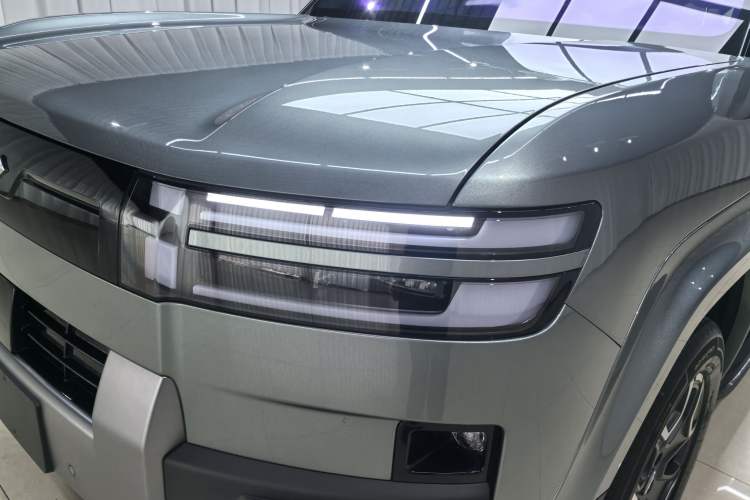 Used Formula Leopard Titanium 7 2026 Model EV 675KM Rear-Drive Flash-Charging Edition Left Front Headlight