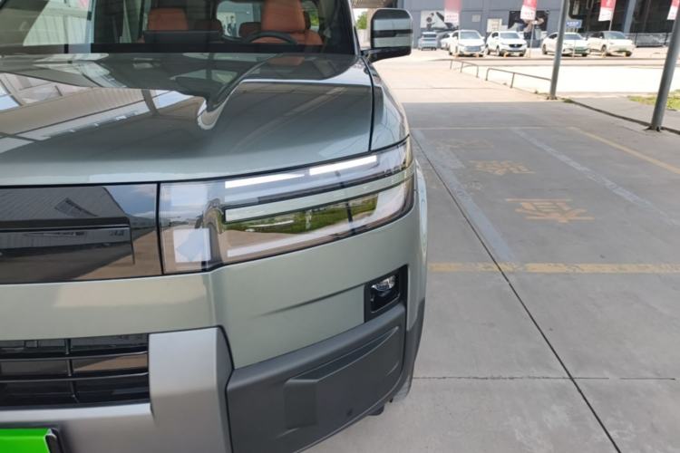 Used Formula Leopard Titanium 7 2026 Model EV 675KM Rear-Drive Flash-Charging Edition Left Front Headlight