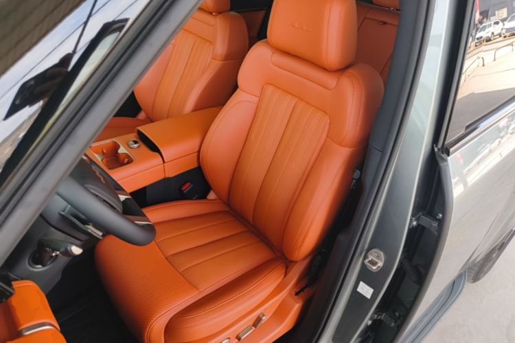 Used Formula Leopard Titanium 7 2026 Model EV 675KM Rear-Drive Flash-Charging Edition Left Front Seat