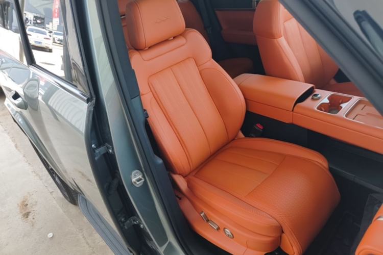Used Formula Leopard Titanium 7 2026 Model EV 675KM Rear-Drive Flash-Charging Edition Right Front Seat