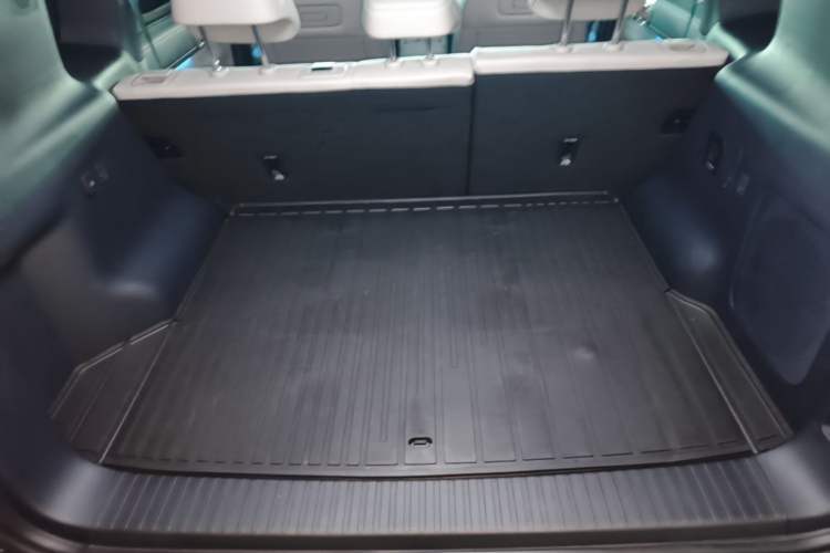 Used Formula Leopard Titanium 7 2026 Model EV 675KM Rear-Drive Flash-Charging Edition Trunk