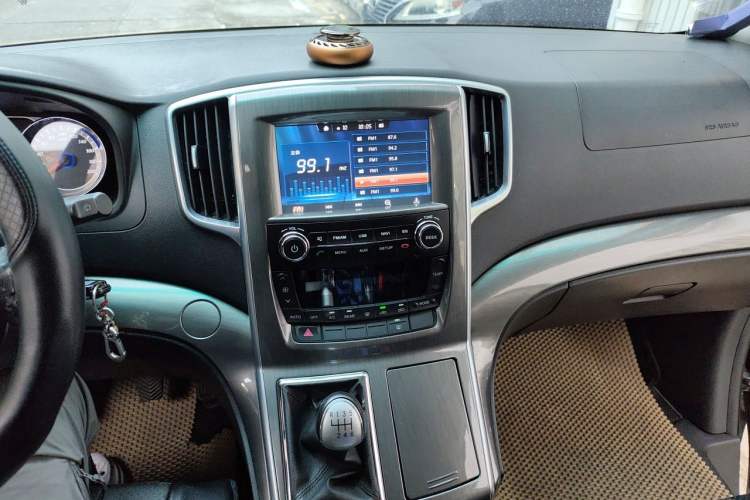 Used FORTHING CM7 2014 2.0T Manual Flagship Edition Audio And AC Panel
