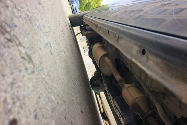Used FORTHING CM7 2014 2.4L Manual Business Edition Chassis Front Right