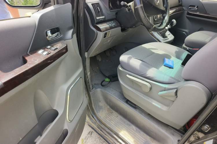 Used FORTHING CM7 2014 2.4L Manual Business Edition Driver Seat