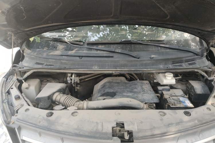 Used FORTHING CM7 2014 2.4L Manual Business Edition Engine Bay