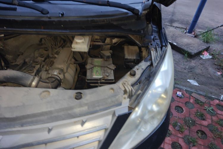 Used FORTHING CM7 2014 2.4L Manual Business Edition Engine Bay Left