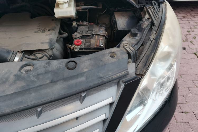 Used FORTHING CM7 2014 2.4L Manual Business Edition Engine Bay Left