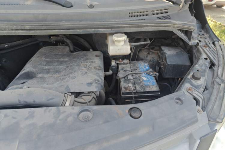 Used FORTHING CM7 2014 2.4L Manual Business Model Engine Bay Left