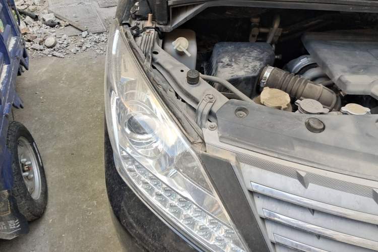 Used FORTHING CM7 2014 2.0T Manual Flagship Edition Engine Bay Right