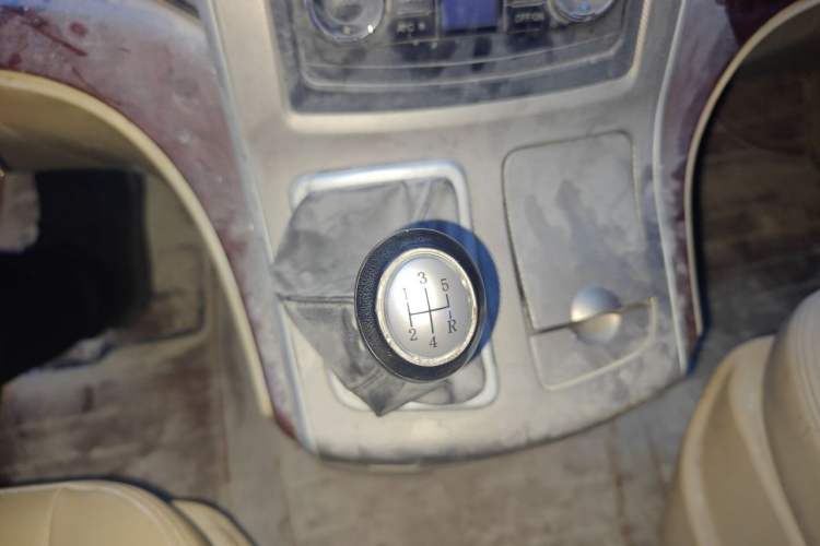 Used FORTHING CM7 2014 2.4L Manual Business Edition Gear Lever