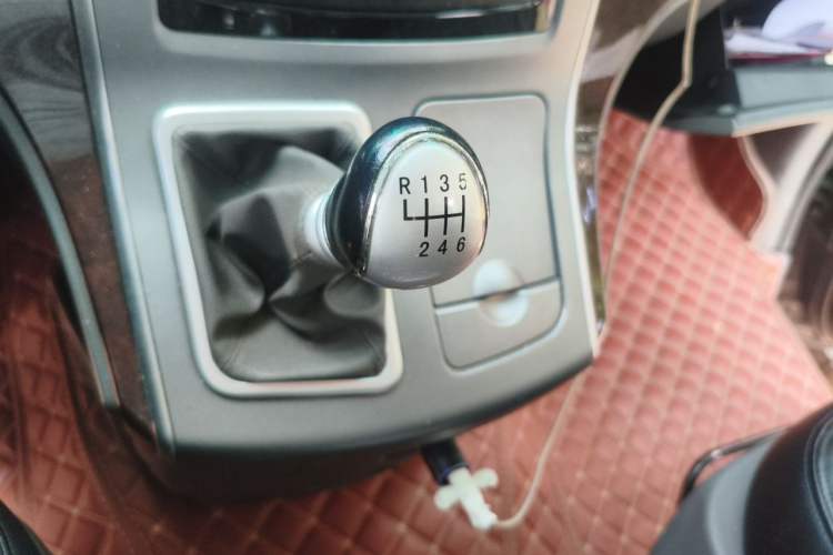 Used FORTHING CM7 2014 2.4L Manual Executive Model Gear Lever