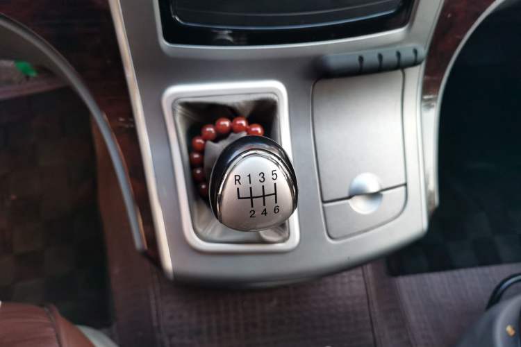 Used FORTHING CM7 2014 2.4L Manual Business Edition Gear Lever