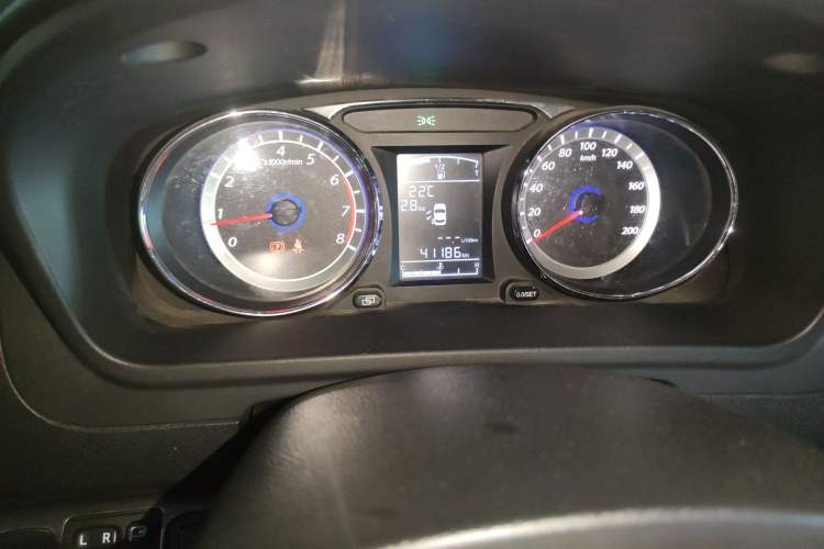 Used FORTHING CM7 2014 2.0T Manual Flagship Edition Odometer Close Up
