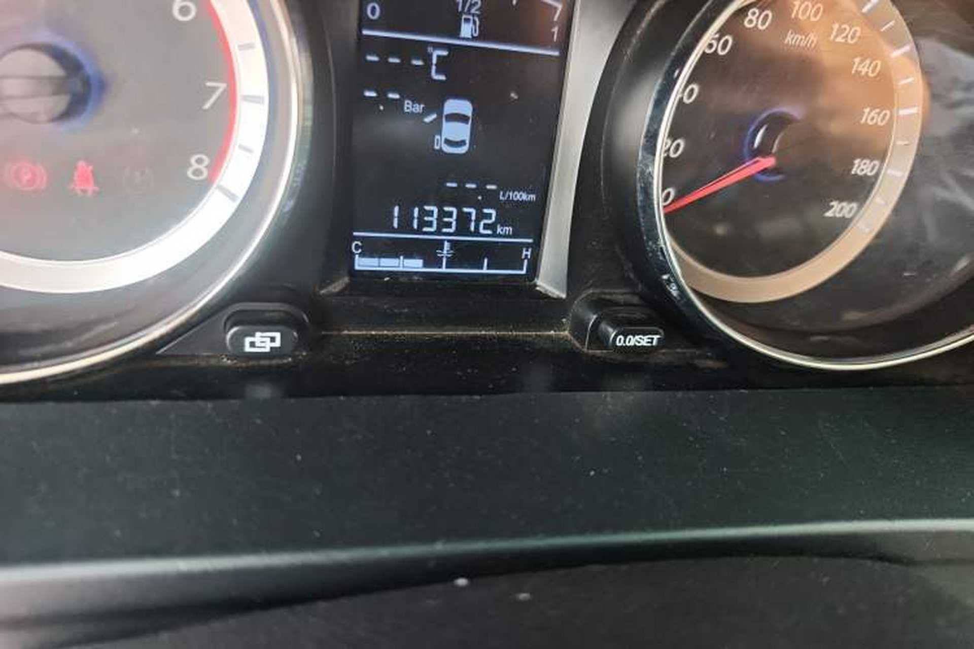 Used FORTHING CM7 2014 2.4L Manual Executive Model Odometer Close Up