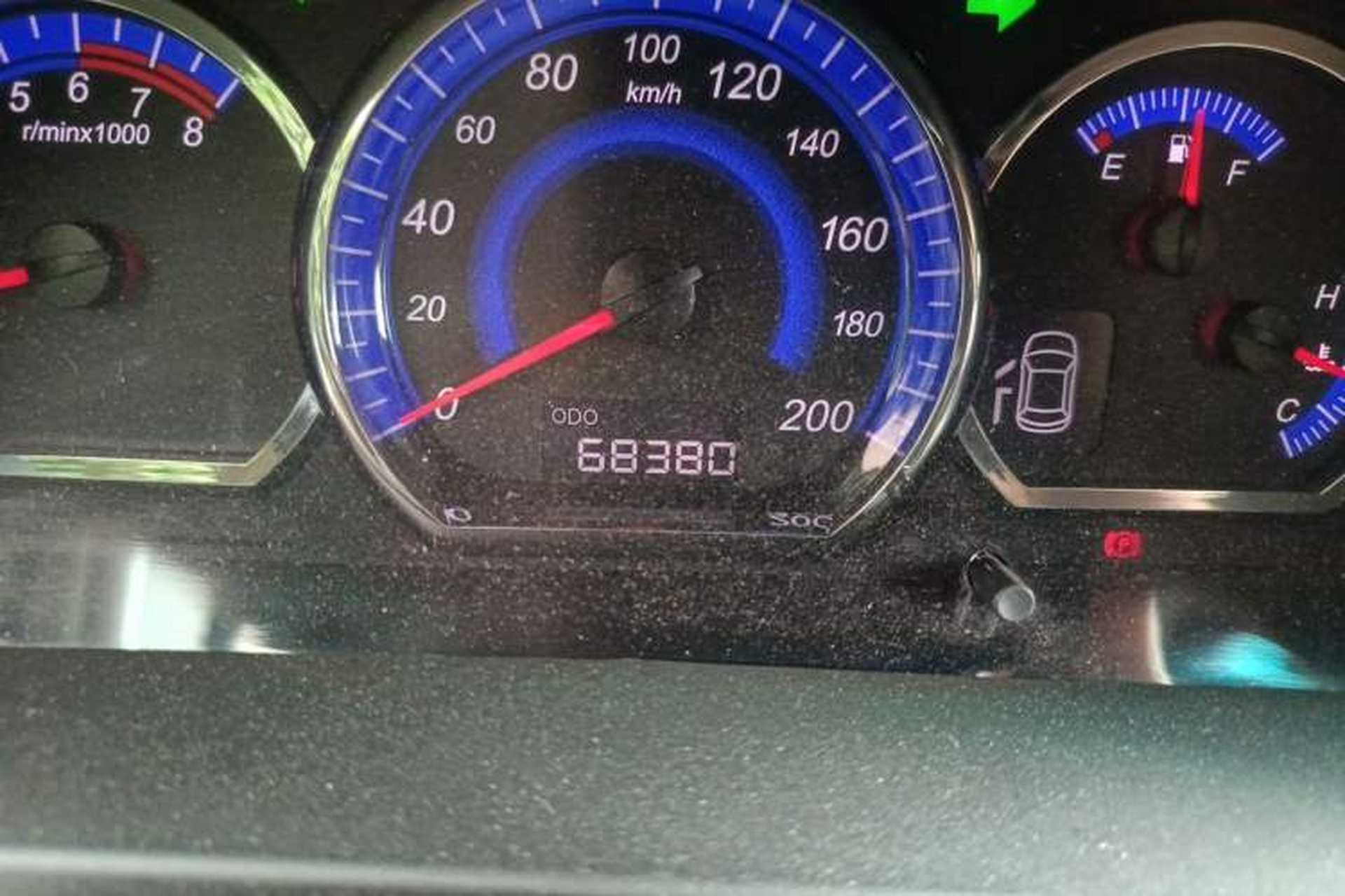 Used FORTHING CM7 2014 2.4L Manual Executive Model Odometer Close Up