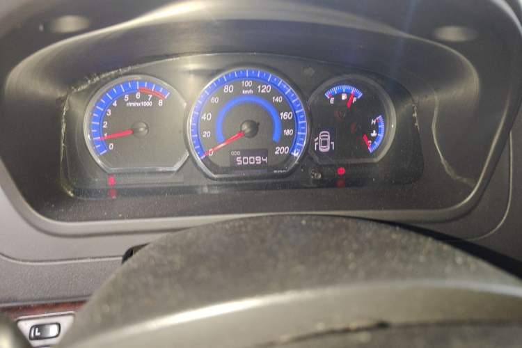 Used FORTHING CM7 2014 2.4L Manual Executive Model Odometer Close Up