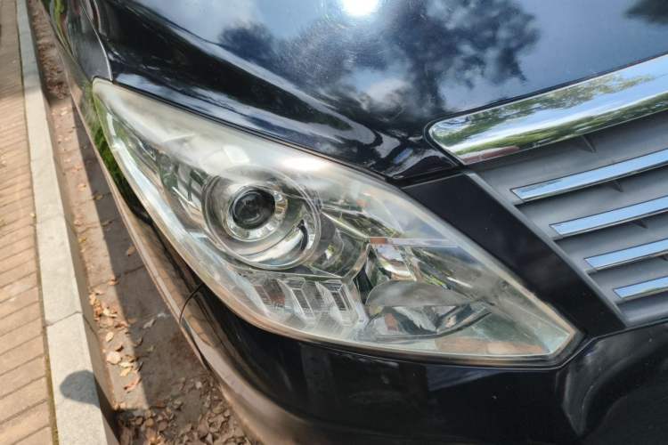 Used FORTHING CM7 2014 2.4L Manual Executive Model Right Front Headlight