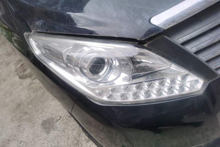 Used FORTHING CM7 2014 2.0T Manual Flagship Edition Right Front Headlight