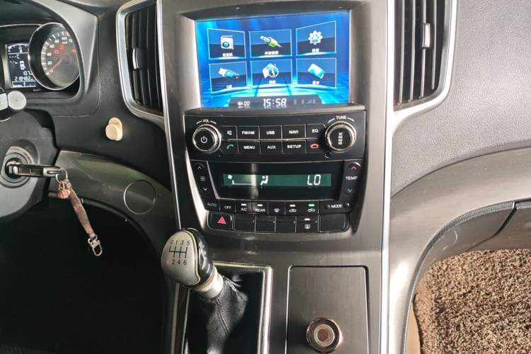 Used FORTHING CM7 2014 2.0T Manual Flagship Edition Audio And AC Panel