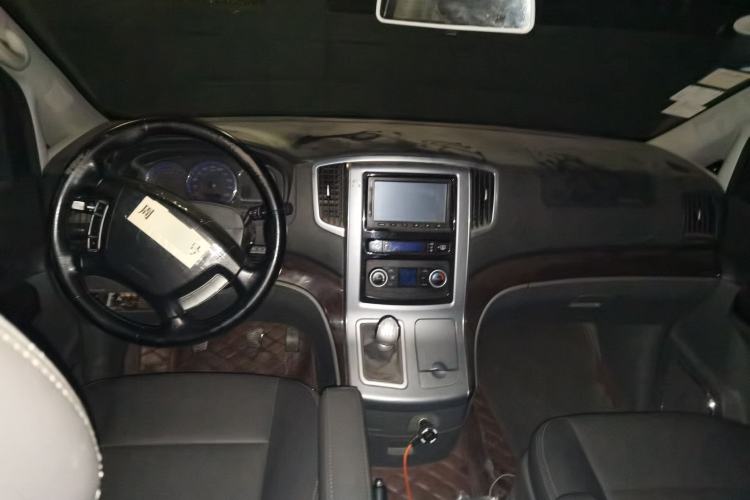 Used FORTHING CM7 2014 2.4L Manual Executive Model Center Console