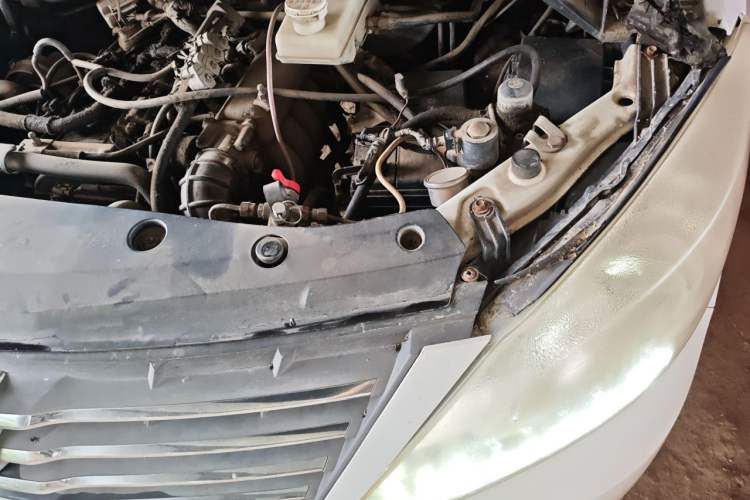 Used FORTHING CM7 2014 2.0T Manual Flagship Edition Engine Bay Left